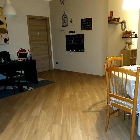 B&B Tre Passi Dalla Torre 몬테사르치오 외부 사진