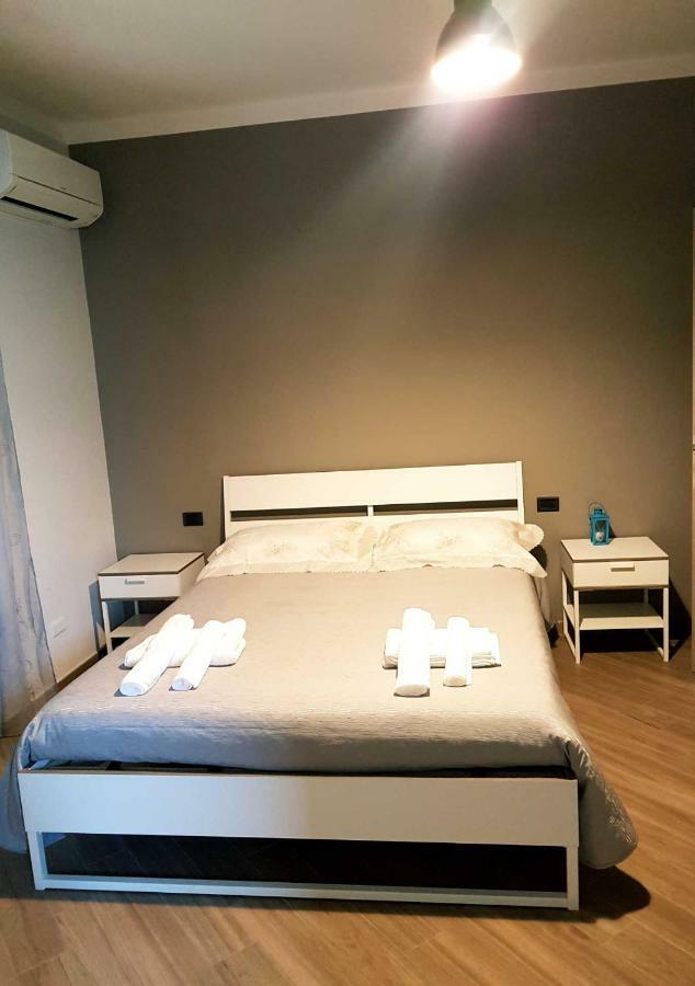 B&B Tre Passi Dalla Torre 몬테사르치오 외부 사진