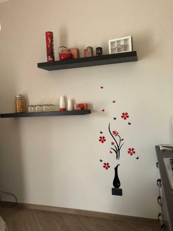 B&B Tre Passi Dalla Torre 몬테사르치오 외부 사진